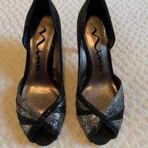 Nina pumps